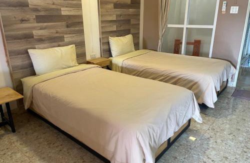 Buriram Province Hotel | Ploy Resort พลอยรีสอร์ทบุรีรัมย์