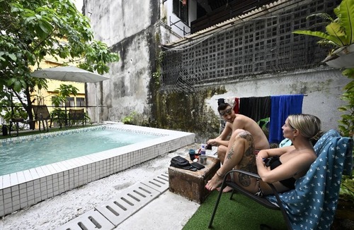 Bukit Bintang Hostel | Poolside By Mingle