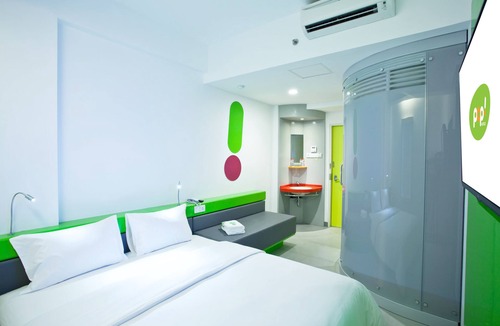 Gubeng Hotel | Pop! Hotel Gubeng Surabaya