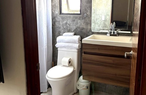 San Jose del Cabo House | Practical stay 5 min from airport perfect for early flights/late arrivals
