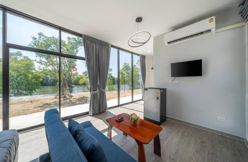 Wang Pong Hotel | Pran Riverside