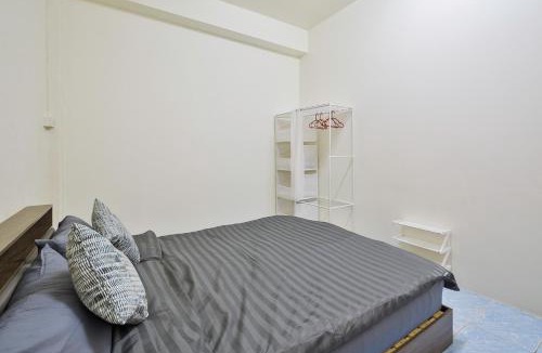 Khlong Toei Apartment | Prism House Thonglor- Affordable, Smart Stay in the Heart of Sukhumvit, Bangkok