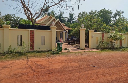 Siem Reap Villa | Private 3-bedroom Family Villa in Siem Reap 2.8 Km to Angkor Wat Pet Friendly