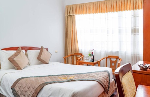 Cat Ba Hotel | Private Balcony Hotel