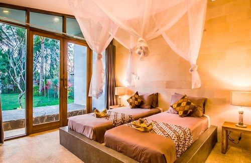 Melaya Villa | Private Beachfront Villa with Pool - The Melaya Villas