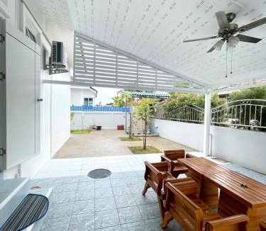Saraphi Villa | Private home