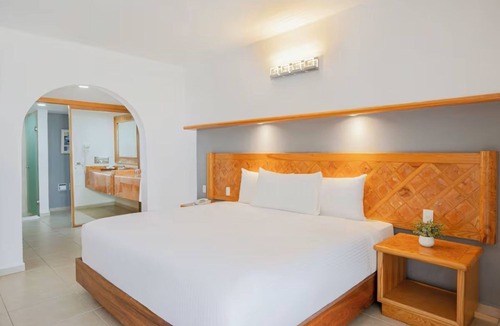 Punta Cancun Hotel | Private Oasis, Sleeps 8, Ocean Views | Three Bedroom Villa | Beachscape Kin Ha