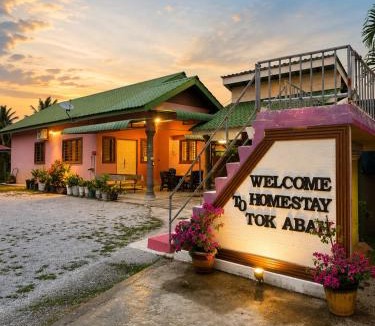 Cherang Ruku House | Private Pool Family - Homestay Tok Abah Dalam Rhu