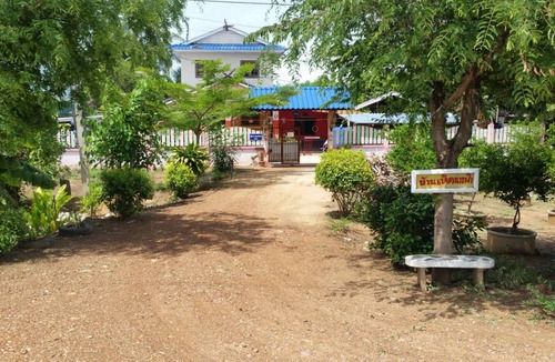 Sanphaya Resort | Private room ∙ 3 guests