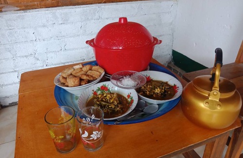 Kecamatan Sikur Resort | Private room ∙ 2 guests