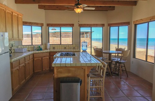San Felipe House | PROMO-Beach Front on a Sandy Beach, Hi speed Wi-Fi- Gated community