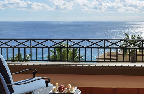 Paraiso Escondido Resort | Pueblo Bonito Sunset Beach Junior Suite w/Ocean Views and Large Balcony