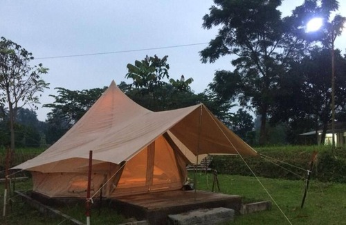 Cisarua Hotel | Puncak Camp Hills