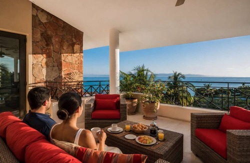 Punta de Mita Condo | Punta Mita Luxury Oceanview Penthouse for Families – Staff & Golf Cart Included