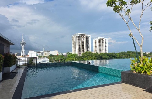 Kampung Lubok Peringgi Apartment | Purnama Skyview Homestay