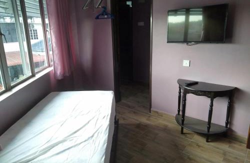Teluk Panglima Garang House | Purple Dream Home
