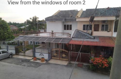 Teluk Panglima Garang House | Purple Dream Home