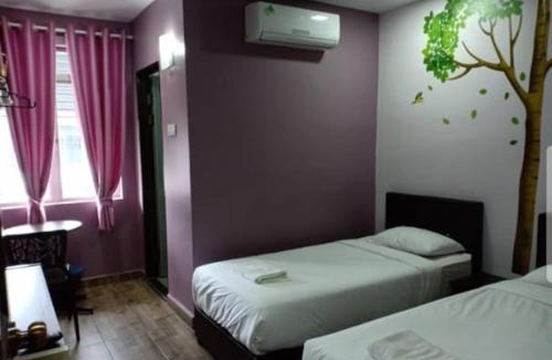 Teluk Panglima Garang House | Purple Dream Home