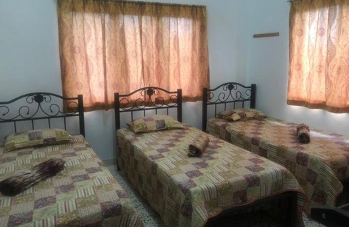 Port Dickson House | Purple home stay