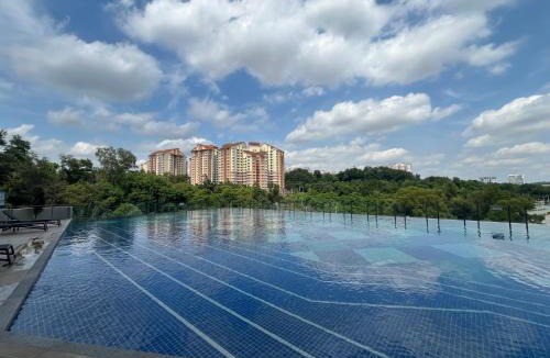 Putrajaya Apartment | Putrajaya Antara Lake View Residence Fully Air-Con Suite