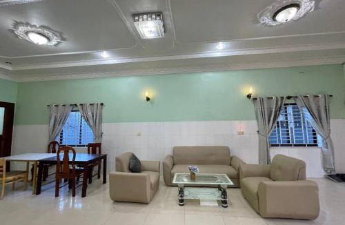 Tangkak Apartment | Putri binti Deraman