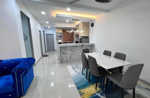 Kampung Tanjung Kapur Apartment | Qaisara Qais Homestay