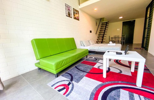 Damansara Perdana House | Qrac Deluxe Suite @ Petaling Jaya by QRACHOME