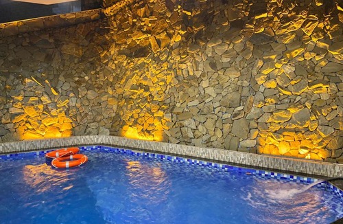 Bai Chay Villa | Queen 1 Villa 8PN có hồ bơi , Karaoke