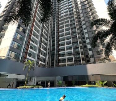 Central District Apartment | R&F PRINCESS COVE by ANJU