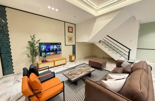 Kuantan House | R3troHouse4 4BR 7Min to ECM, KCM, PoolTable PS4 Netflix