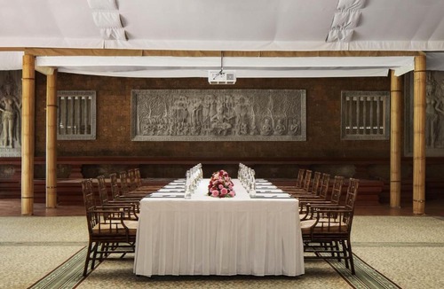 Sangkat Sla Kram Hotel | Raffles Grand Hotel d'Angkor