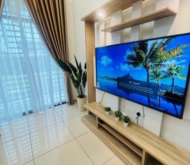 Durian Tunggal House | Rafflesia Homestay- For Malay Only