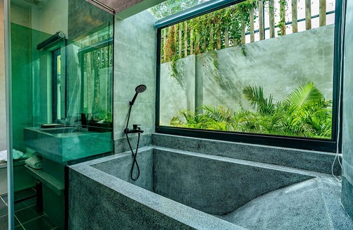 Kampot Hotel | Rainforest Hotel by NSUN