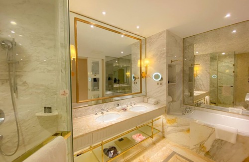 Sihanoukville City Centre Hotel | Ramada by Wyndham Sihanoukville Xinhaohui Palace