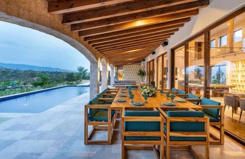 San Miguel de Allende Villa | Rancho La Loma Luxury Villa with Thermal Jacuzzi, Pool & Horses
