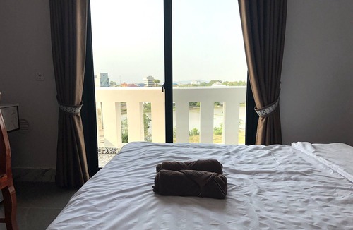 Kampot Hotel | Ranisa