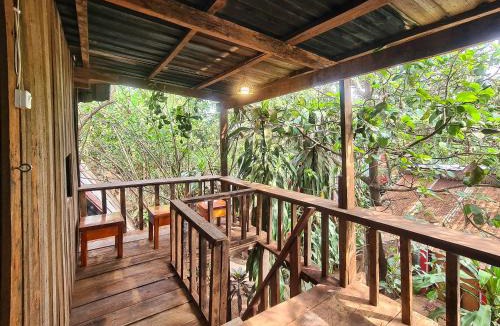 Ban Lung House | Ratanakiri Homestay & Jungle Trek