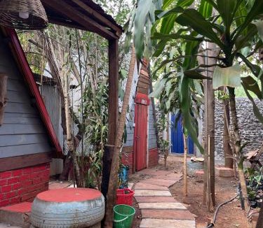 Ban Lung House | Ratanakiri Homestay & Jungle Trek