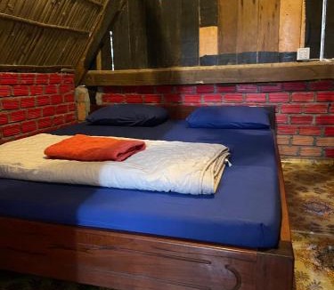 Ban Lung House | Ratanakiri Homestay & Jungle Trek