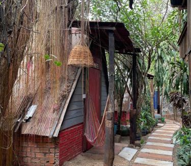 Ban Lung House | Ratanakiri Homestay & Jungle Trek
