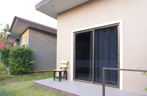Chai Badan Hotel | Ratchanee Resort Ban Rai