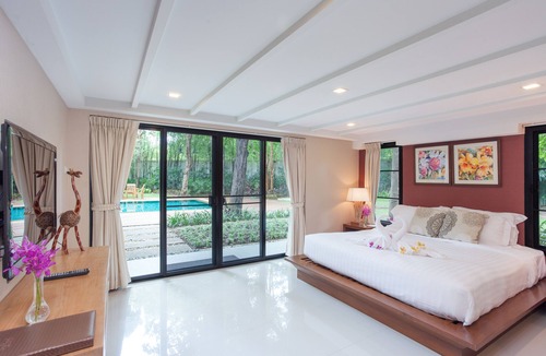 Cha-am Hotel | Raya Resort Beach front - The Most Green Resort in Cha-am