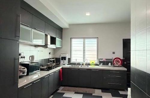Teluk Intan House | Rayhomestay Teluk Intan