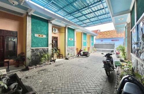 Probolinggo House | Raysha Luxury Guest House Mitra RedDoorz