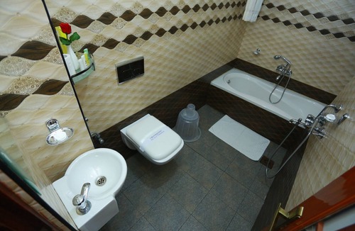 Neyyattinkara Hotel | RB Palace