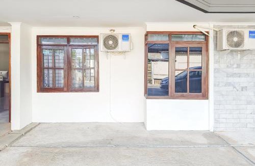 West Semarang Hotel | RedDoorz at Anjasmoro Guest House near Bandara Ahmad Yani Semarang