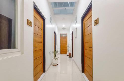 Surakarta Hotel | RedDoorz at Tebee Homestay near Tugu Kartasura