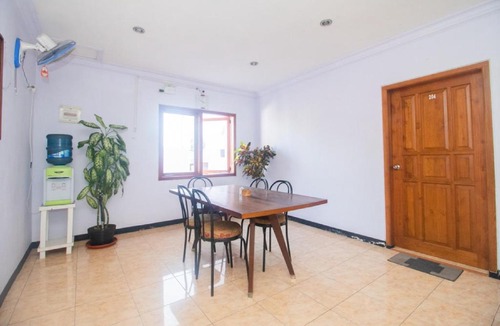 Banyuwangi House | RedDoorz near Pantai Boom