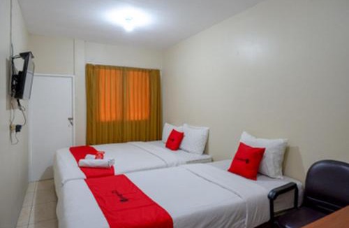 Kudus Hotel | RedDoorz near RSUD Kudus