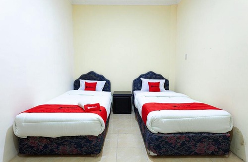 Medan Hotel | RedDoorz Near Yuki Simpang Raya Mall Medan 2